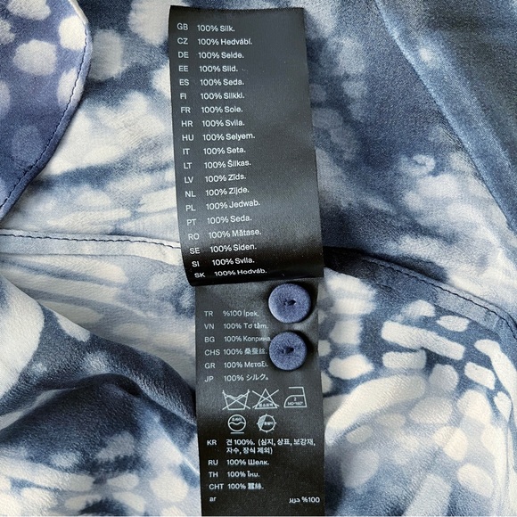 COS Silk Long Sleeve Button Up Shirt Blouse Printed Blue White Small NWT 8 - Picture 10 of 14